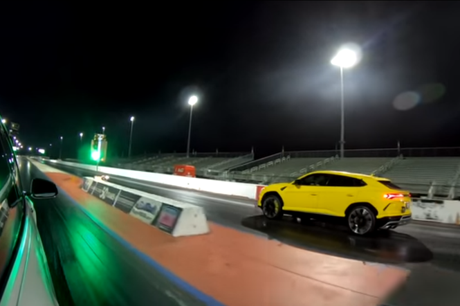 Lamborghini Urus vs Tesla Model X