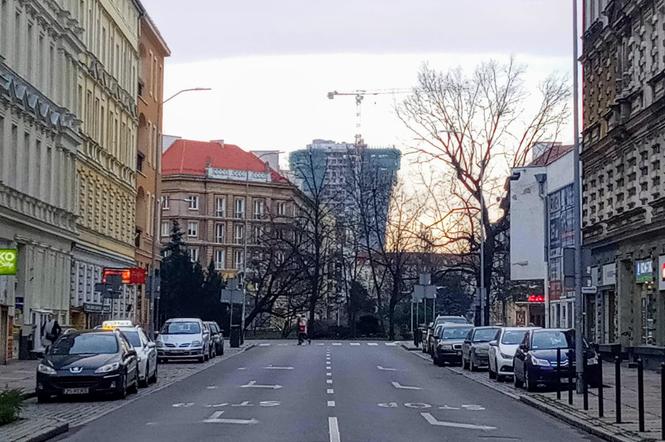 Puste ulice w centrum Szczecina