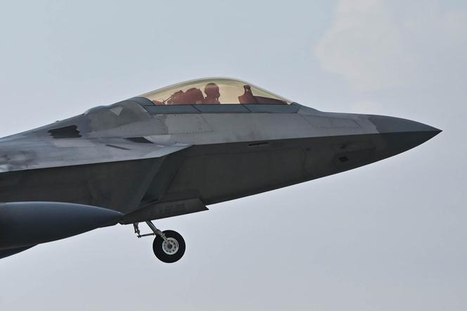 Łódzkie. Już 12 myśliwców F-22 Raptor stacjonuje w Łasku!