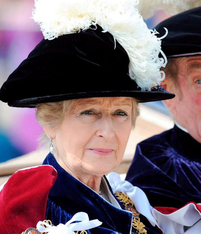 SKANDAL na brytyjskim dworze! Książę Filip ZDRADZAŁ królową Elżbietę