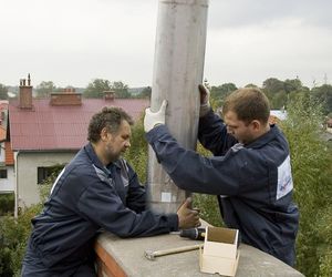 Montaż wkładu kominowego krok po kroku. ZDJĘCIA