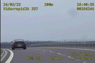 Pędził bentleyem jak szalony