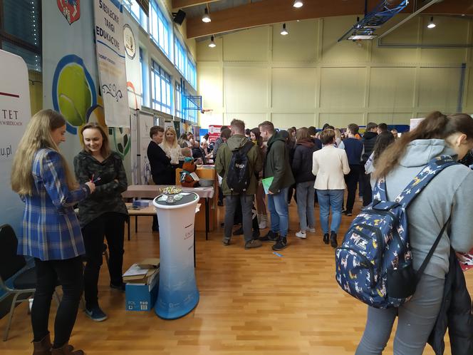 Fotorelacja z 14. Targów Edukacyjnych i dni otwartych w Zespole Szkół Ponadgimnazjalnych nr 3 w Siedlcach