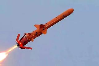 Pocisk Neptun w locie