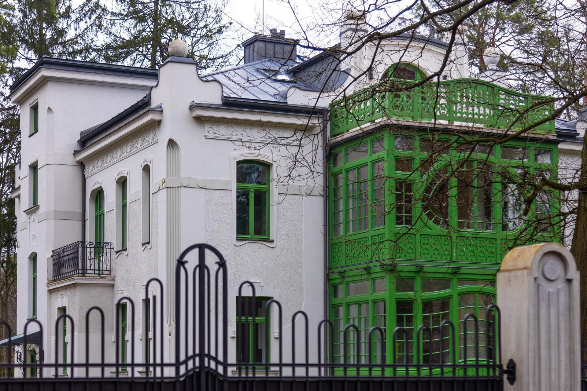 Konstancin-Jeziorna. Zabytkowe wille odzyskują dawny blask - zobacz wyremontowane rezydencje