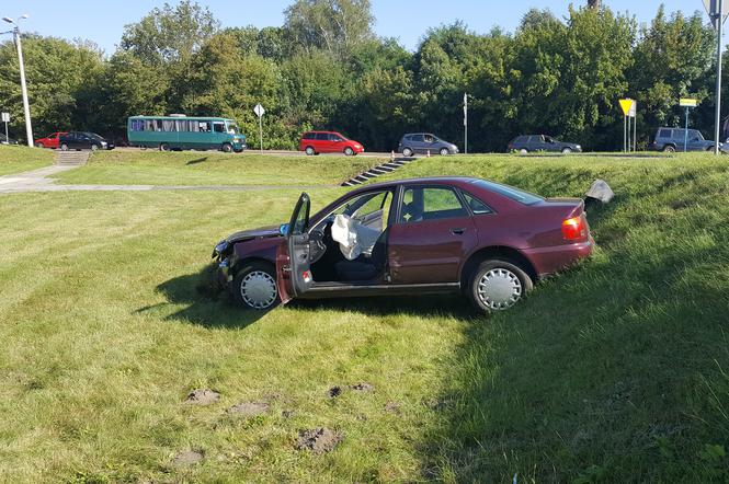 Wypadek na skrzyżowaniu Ostrowiecka-Al.Niepodległości