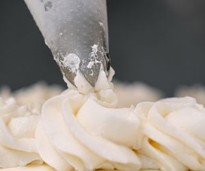 Co dzieje się w mózgu po jednym „ciężkim” obiedzie? Niebezpieczne zmiany już po 4 godzinach