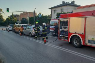 Piastów. Pijany kierowca skasował cztery samochody! Mężczyzna został zabrany do szpitala na badania