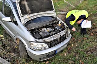 GROŹNY WYPADEK i aż 10 osób w aucie! [ZOBACZ ZDJĘCIA]