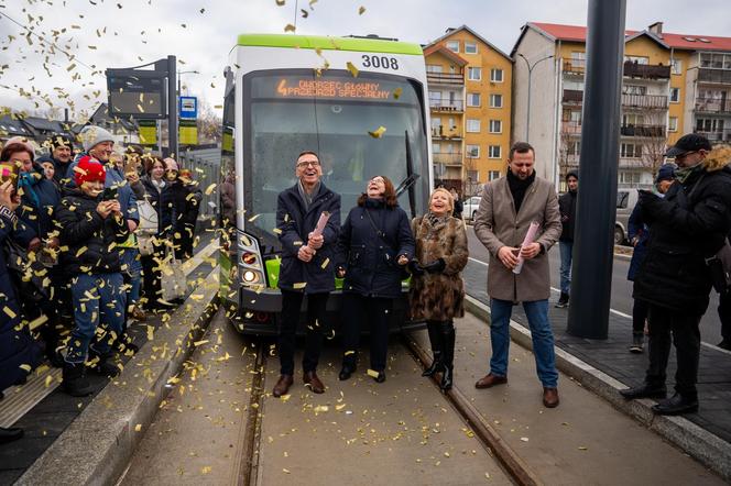 Tramwajowa "czwórka" ruszyła! Na wydarzeniu tłumy mieszkańców. Zobaczcie zdjęcia!