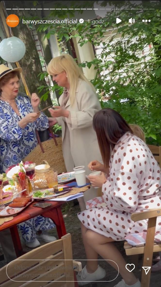 Barwy szczęścia po wakacjach 2023. Małgorzata (Adrianna Biedrzyńska), Natalia (Maria Dejmek), Józefina Rawicz (Elżbieta Jarosik)