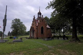 Cerkiew i kaplica Grobowa w Kuźminie