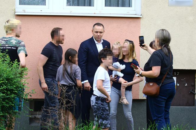 Prezydent Nawrocki zajrzał na stare śmieci