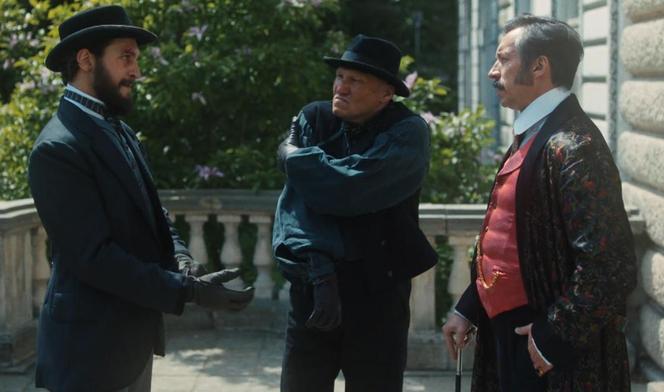 Matylda odc. 3. Robert Boden (Kamil Szeptycki), Żabiński (Mariusz Jakus), Maurycy Rubin (Mirosław Haniszewski)