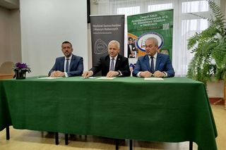 Skorzysta miasto, uczniowie i nauczyciele. Siedlecka „Samochodówka” podpisała umowę patronacką z Politechniką Warszawską