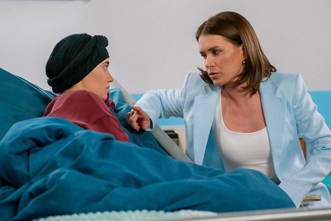 Pierwsza miłość odc. 4099. Angelika (Patrycja Franczak), Eliza (Anna Maria Sieklucka)