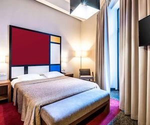 Polacy mieszkają jak królowie