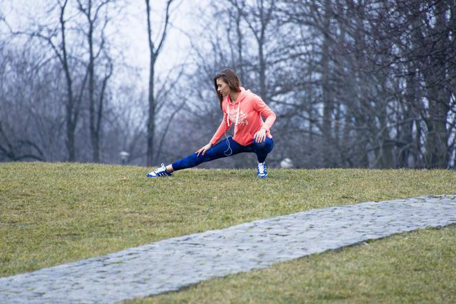  	Piękna Klaudia Halejcio na sportowo na joggingu !