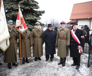 Pogrzeb ks. Isakowicza-Zaleskiego. Tak żegnają zmarłego kapłana