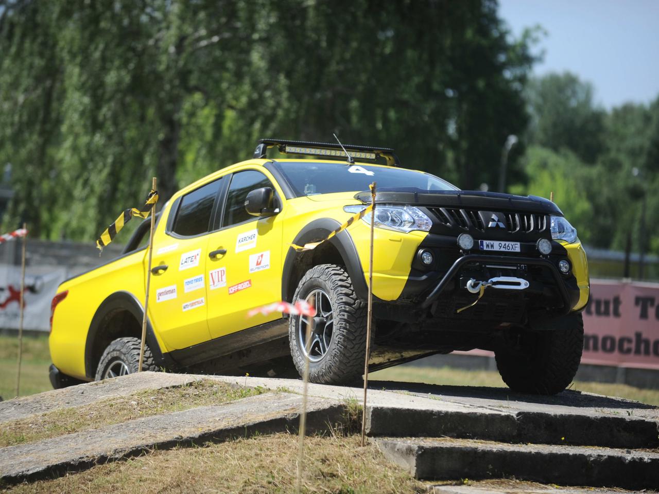  VIP CROSS 2016: polskie gwiazdy w terenówkach Mitsubishi