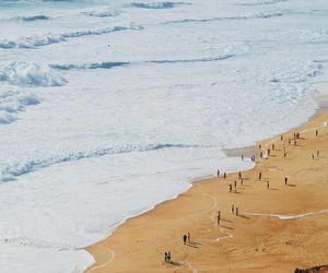 Portugalia: Ponownie zamknięto plażę w atlantyckim kurorcie Nazare. Sprawą zajmuje się prokuratura