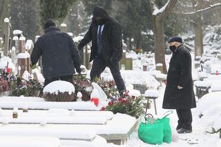 Jarosław Kaczyński odwiedził grób matki na Powązkach
