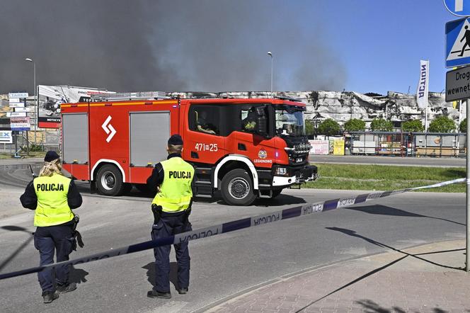 Wiadomo, kto mógł podpalić CH Marywilska 44. Policja pokazała tajemnicze zdjęcie