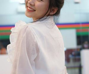 Najmodniejsze fryzury do biura. Są nie tylko praktyczne, ale też bardzo kobiece i stylowe