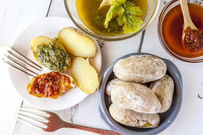 Ziemniaki z sosem Mojo, czyli Papas Arrugadas con Mojo: danie z Wysp Kanaryjskich