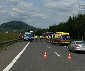 Śmiertelny wypadek na S1 w Wieprzu pod Żywcem. Nie żyje motocyklista