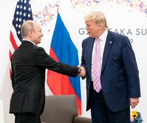 Toksyczna przyjaźń Trumpa z Putinem