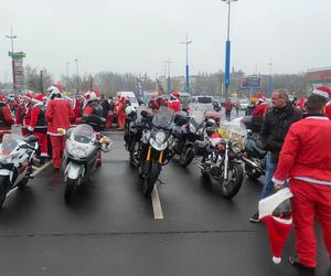 Mikołaje na motocyklach w Manufakturze. Finał corocznej akcji charytatywnej [ZDJĘCIA]