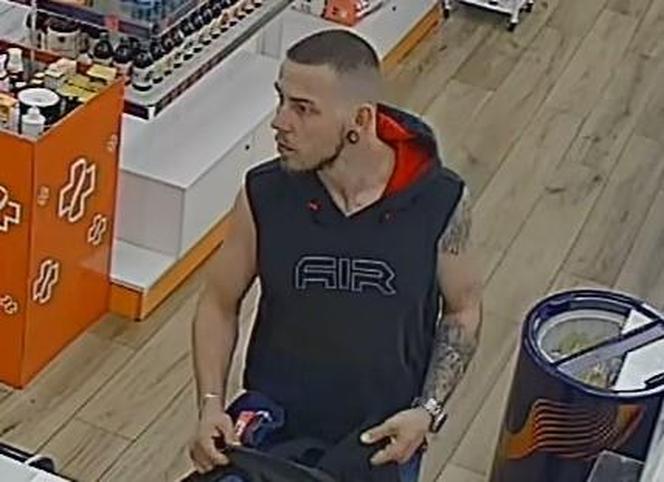Zabrał z apteki nie swój portfel! Teraz szuka go bydgoska policja [ZDJĘCIA]