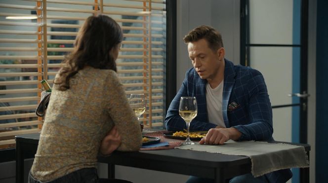 Barwy szczęścia, odcinek 3164. Błażej (Piotr Ligienza), Weronika (Maria Świłpa)