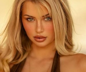 Mikayla Demaiter gorące foto