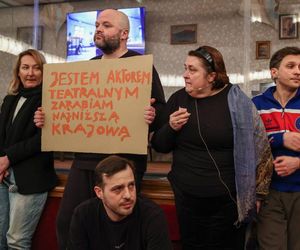 Protest w Teatrze Śląskim. Pracownicy chcą godnych wynagrodzeń