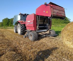 Tragiczne żniwa na Mazowszu. Rolnik wciągnięty przez maszynę.