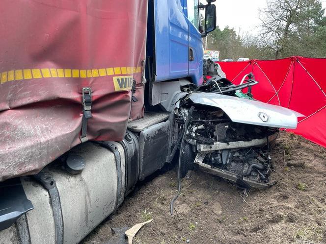 Tragiczny wypadek w miejscowości Przyłubie pod Bydgoszczą. Zdjęcia z miejsca zdarzenia