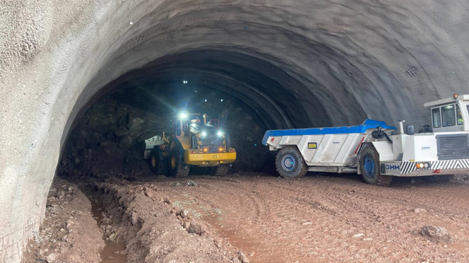 Trwa budowa tunelu pod Górami Wałbrzyskimi