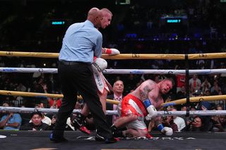 Brutalny nokaut Polaka. Damian Knyba ściął z nóg rywala!