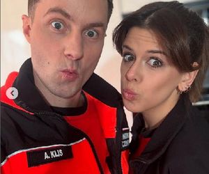 Na sygnale. Alek (Adam Turczyk), Martyna (Monika Mazur)