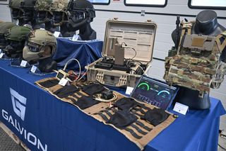 W Gdańsku otworzono fabrykę produkującą hełmy