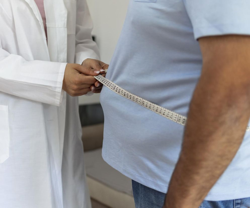 Masz brzuch alkoholowy? Tak go rozpoznasz i pozbędziesz raz na zawsze