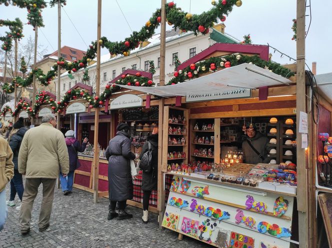 Jarmark bożonarodzeniowy w Pradze.