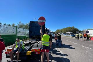 Protest przewoźników na przejściu w Dorohusku. „Jesteśmy zdesperowani” [GALERIA]