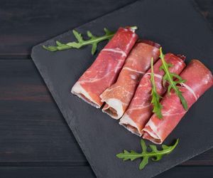 To najlepsza przekąska na każdą okazję. Wystarczy 10 minut, 4 składniki i 2 przyprawy 