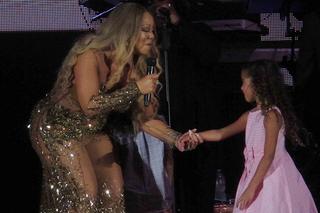 6-letnia córka Mariah Carey zaśpiewała z mamą na scenie. Pójdzie w jej ślady?