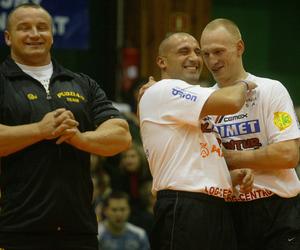 Pudzianowski, Najman i Włodarczyk w meczu Bokserzy vs Żużlowcy w 2006 roku