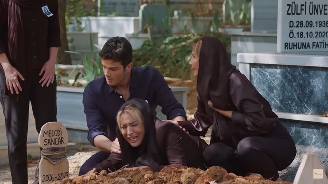 Tak będzie wyglądał pogrzeb siostry Ege w serialu "Miłość i nadzieja"