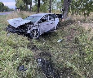 Pod Legionowem samochód osobowy zderzył się z ciężarówką. Cztery osoby ranne, w tym roczne dziecko